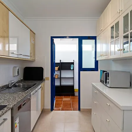 Vila 3br - Private Heated Pool - Parking Playa Blanca (Lanzarote)