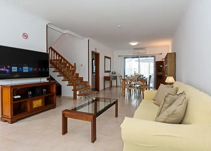 3br - Private Heated Pool - Parking *